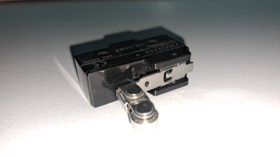 تصویر  میکروسوییچ اهرمی