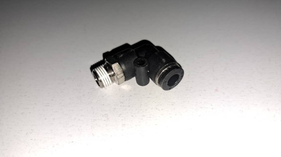 تصویر  اتصال زانو 1/8 فیتینگ 6