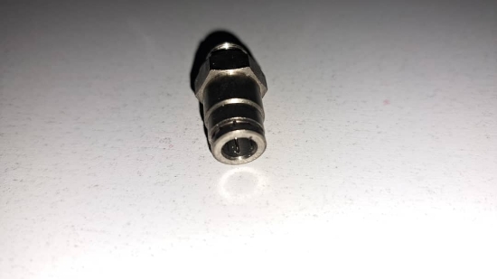 تصویر  اتصال مستقیم 1/8 فیتینگ 6 فلزی