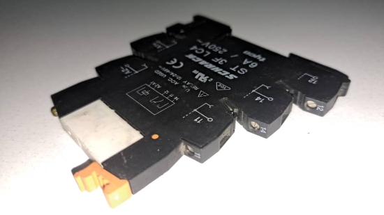 تصویر  رله plc شراک